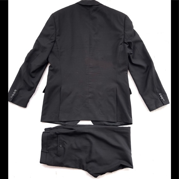 HUGO BOSS Suit - Picture 3 of 6